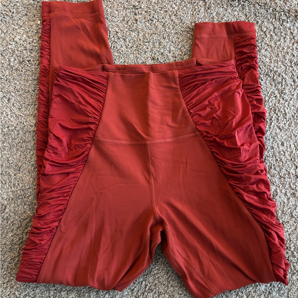 lululemon Align Leggings in Cayenne